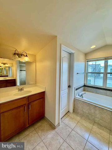 11918 WEYBRIDGE LN, Germantown, MD 20876