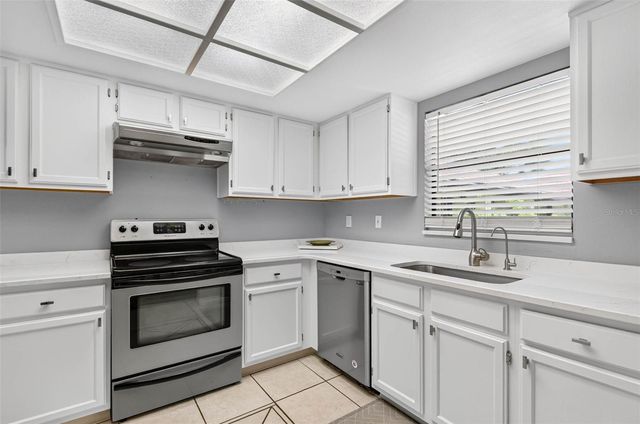 1709 HAMMOCK PINE BOULEVARD 1709, Clearwater, FL 33761