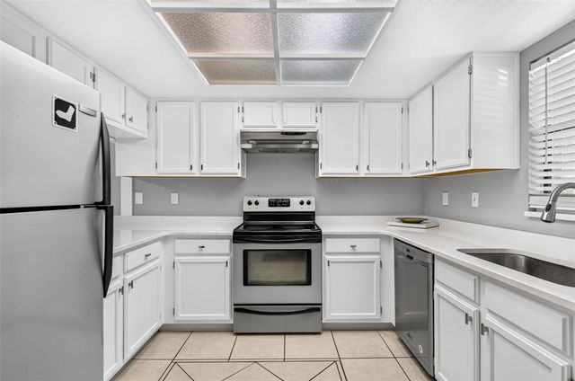 1709 HAMMOCK PINE BOULEVARD 1709, Clearwater, FL 33761