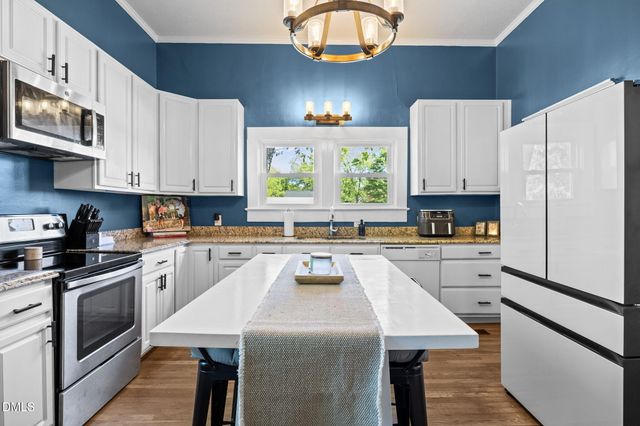 1200 S 10th Street, Lillington, NC 27546