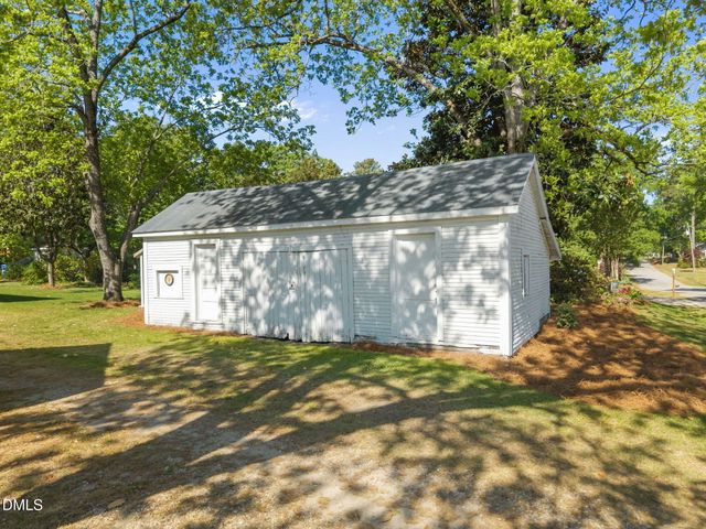 1200 S 10th Street, Lillington, NC 27546