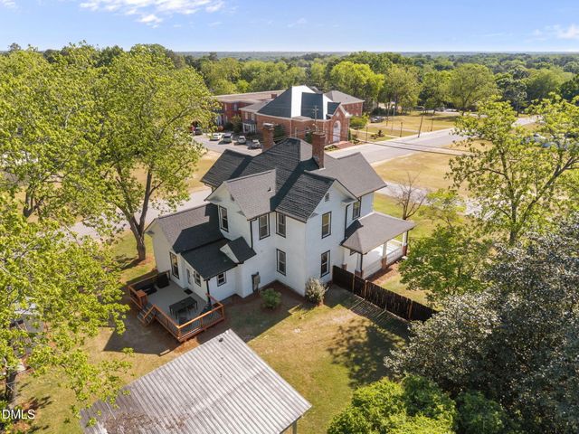 1200 S 10th Street, Lillington, NC 27546