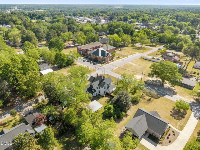 1200 S 10th Street, Lillington, NC 27546