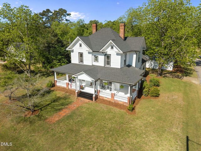 1200 S 10th Street, Lillington, NC 27546