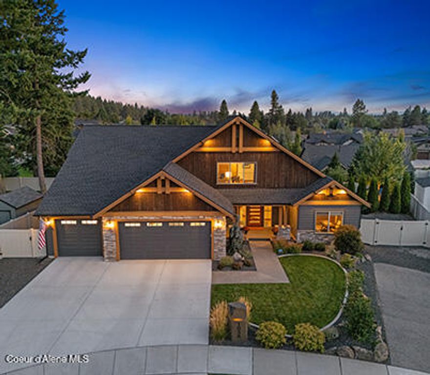 9299 N Oliver Ln, Hayden, ID 83835