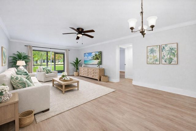 2214 S Cypress Bend Drive 106, Pompano Beach, FL 33069