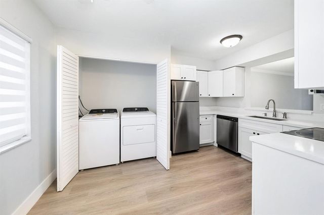 2214 S Cypress Bend Drive 106, Pompano Beach, FL 33069