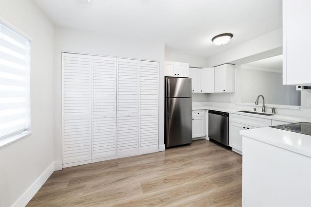 2214 S Cypress Bend Drive 106, Pompano Beach, FL 33069