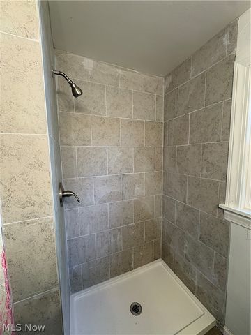4258 Mahoning Avenue, Youngstown, OH 44515