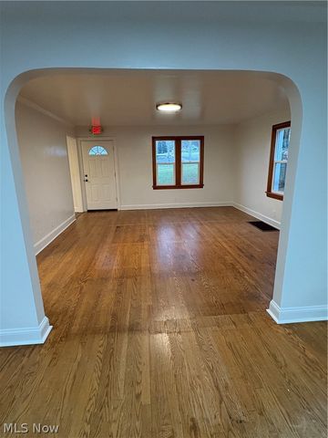 4258 Mahoning Avenue, Youngstown, OH 44515