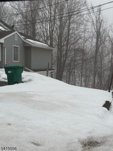 38 Highland Lakes Rd, Vernon Twp., NJ 07462