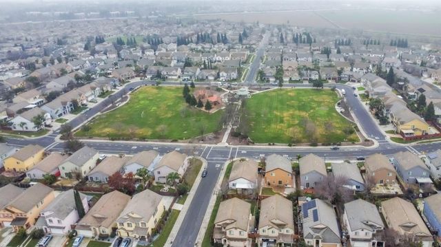 2696 Screech Owl Way, Sacramento, CA 95834