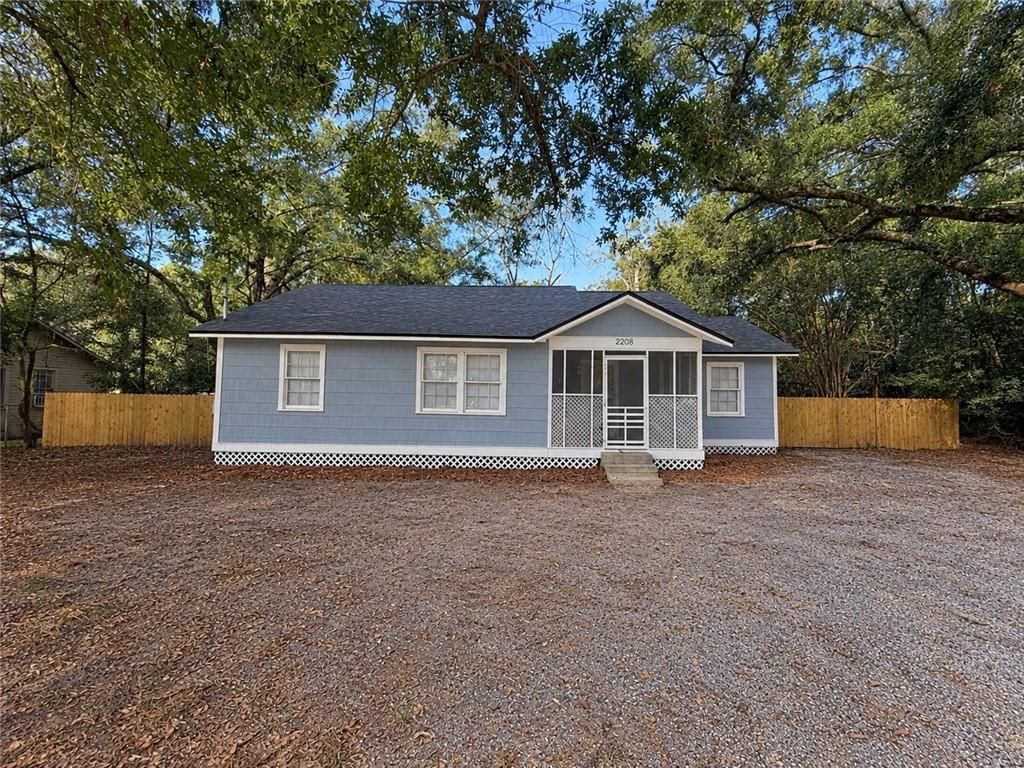 2208 Hoppin Street, Mobile, AL 36605 — exterior