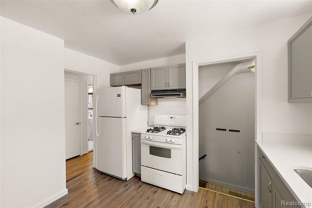 20879 Beaufait Street, Harper Woods, MI 48225
