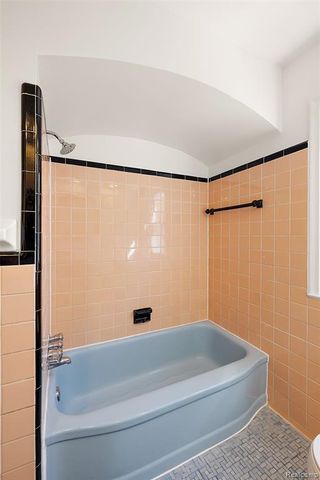 20879 Beaufait Street, Harper Woods, MI 48225