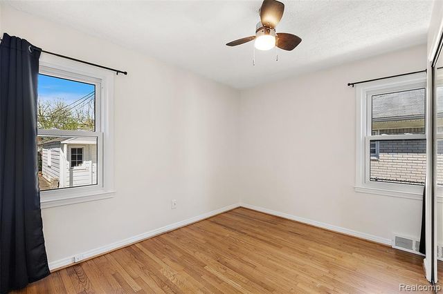 20879 Beaufait Street, Harper Woods, MI 48225
