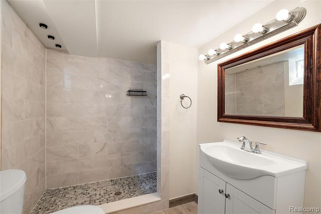 20879 Beaufait Street, Harper Woods, MI 48225
