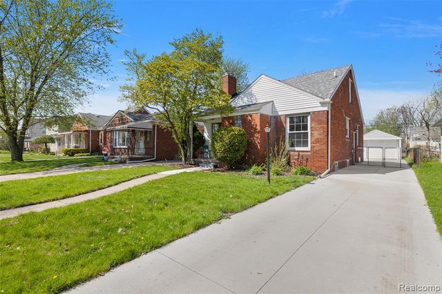 20879 Beaufait Street, Harper Woods, MI 48225