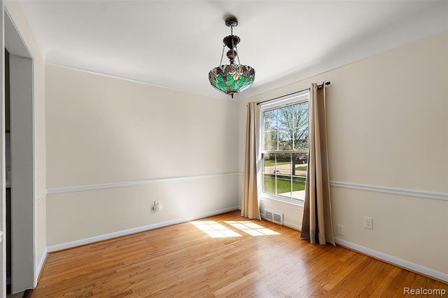 20879 Beaufait Street, Harper Woods, MI 48225