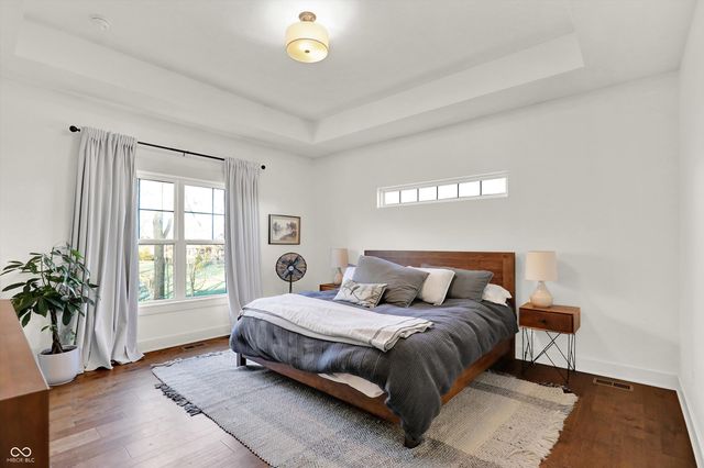 376 Parkside Circle, Greenfield, IN 46140