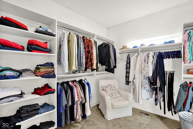 376 Parkside Circle, Greenfield, IN 46140