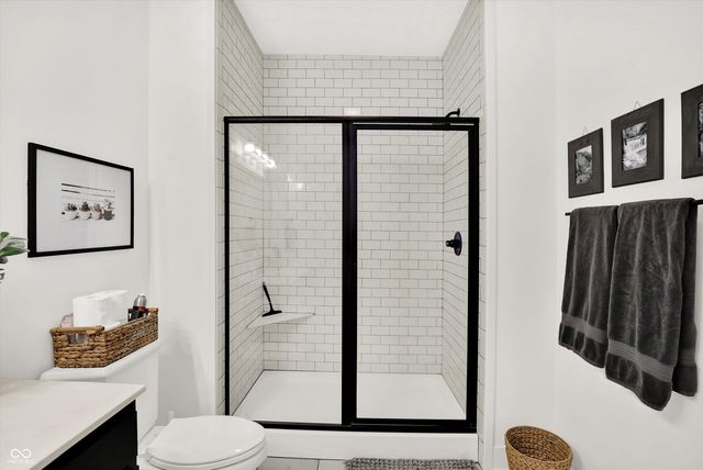 376 Parkside Circle, Greenfield, IN 46140