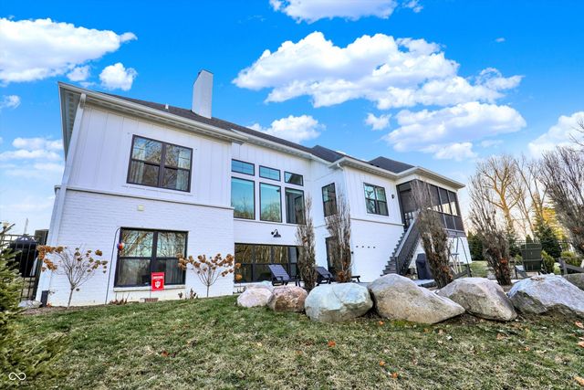 376 Parkside Circle, Greenfield, IN 46140