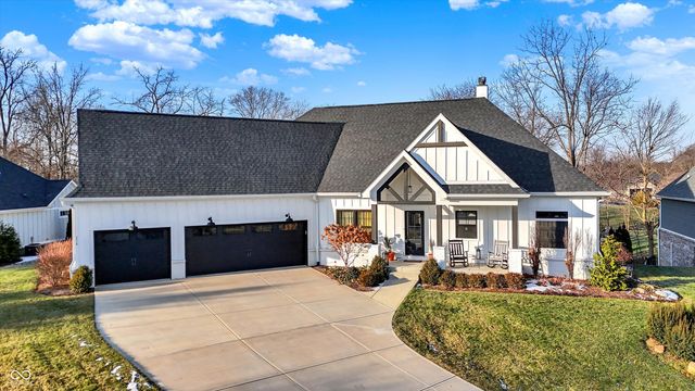 376 Parkside Circle, Greenfield, IN 46140