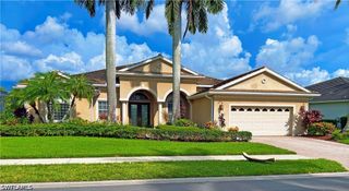 4991 Cerromar DR, Naples, FL 34112