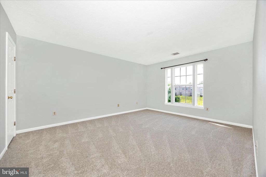 Image 13 of property listing at 609 HIMES AVE #110, Frederick, MD 21703
