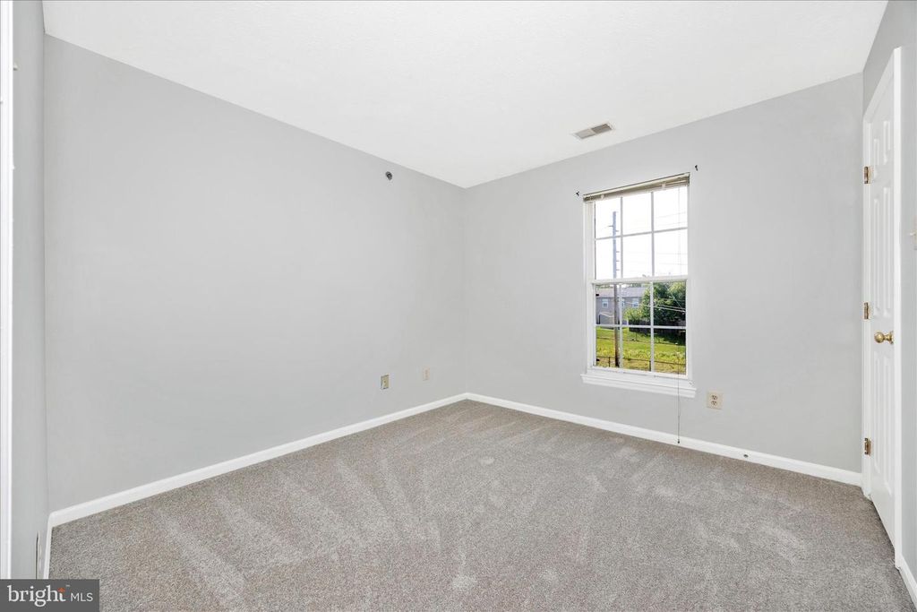 Image 18 of property listing at 609 HIMES AVE #110, Frederick, MD 21703