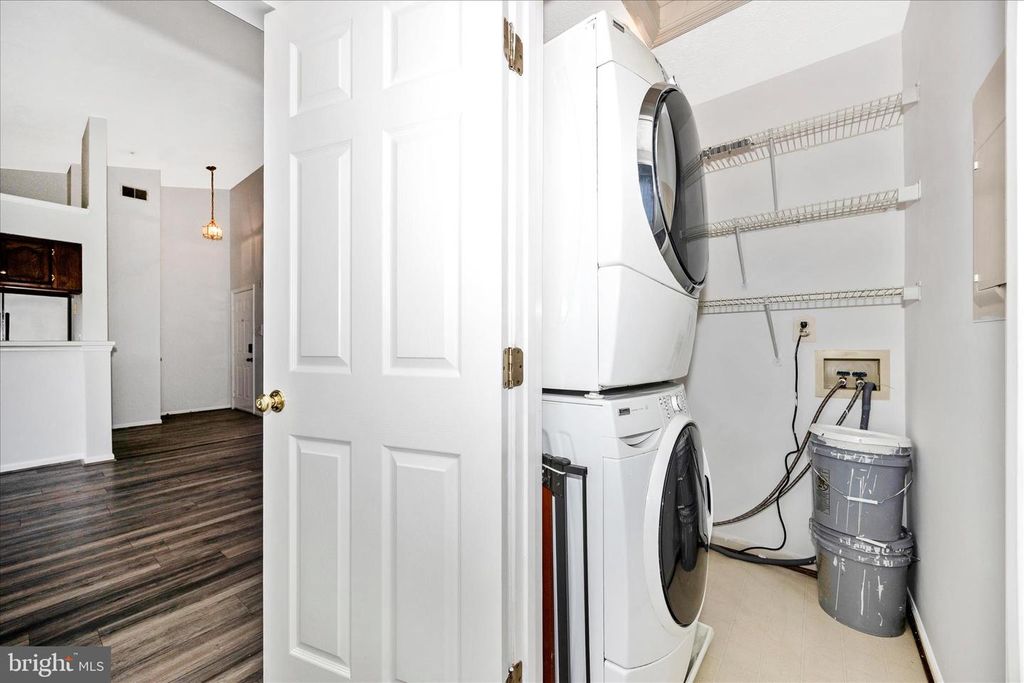 Image 20 of property listing at 609 HIMES AVE #110, Frederick, MD 21703