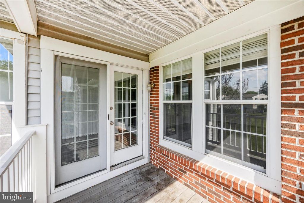 Image 22 of property listing at 609 HIMES AVE #110, Frederick, MD 21703