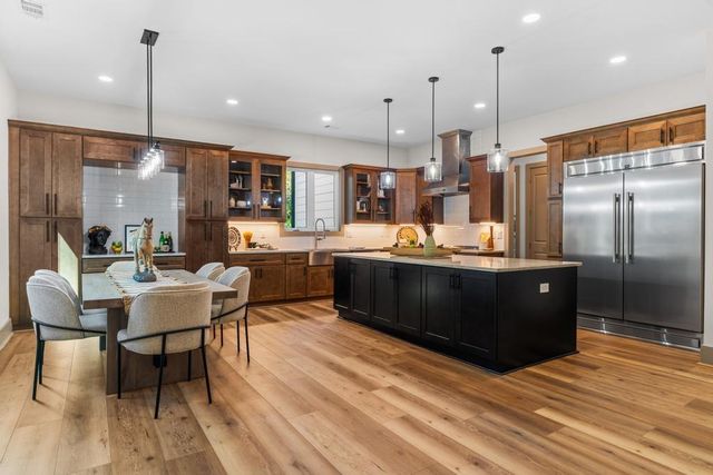 4611 Medlock Bridge RD, Peachtree Corners, GA 30097