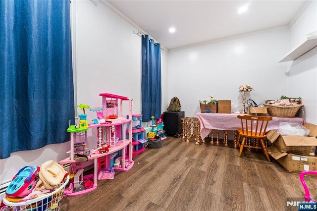 6016 Monroe Place, West New York, NJ 07093