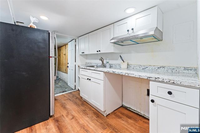 6016 Monroe Place, West New York, NJ 07093