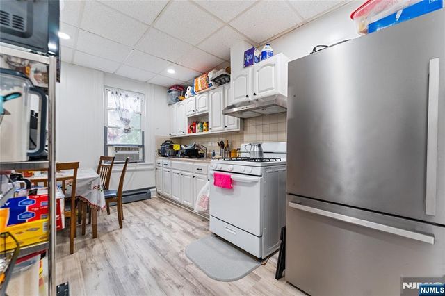 6016 Monroe Place, West New York, NJ 07093