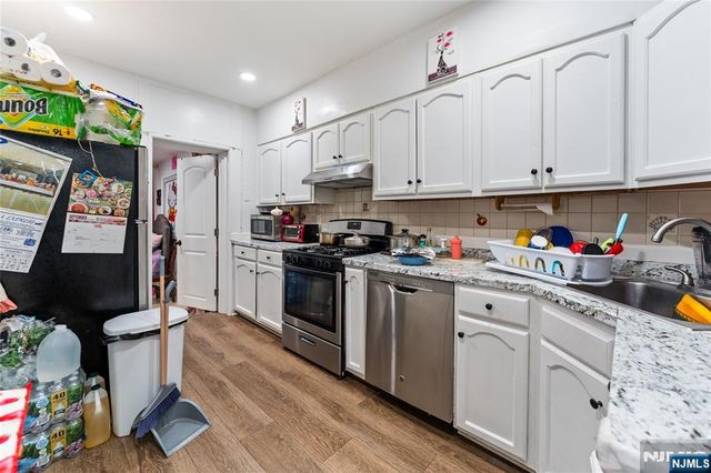 6016 Monroe Place, West New York, NJ 07093