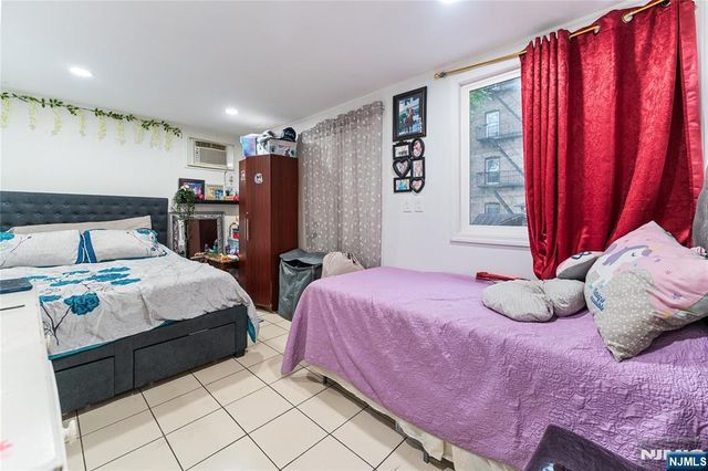 6016 Monroe Place, West New York, NJ 07093