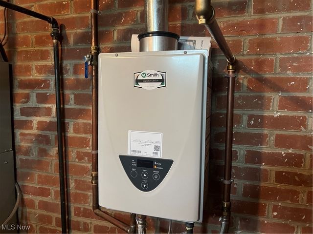 8961 Lowell Lane, Northfield, OH 44067