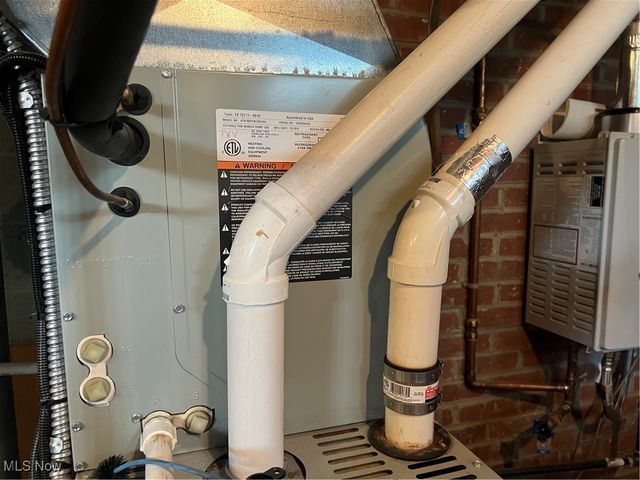 8961 Lowell Lane, Northfield, OH 44067