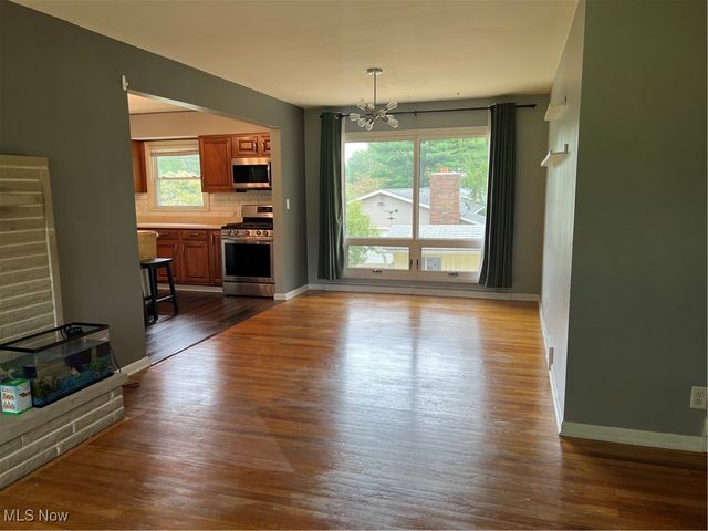 8961 Lowell Lane, Northfield, OH 44067