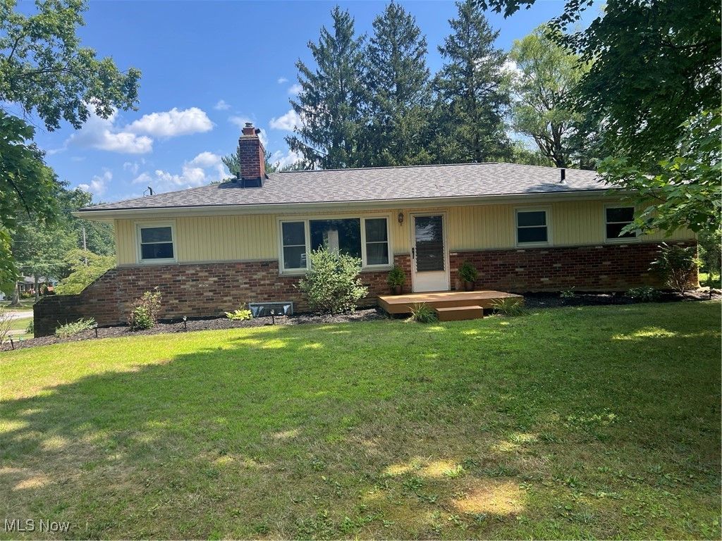 8961 Lowell Lane, Northfield, OH 44067