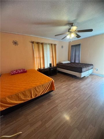 2542 Avenue F, Ingleside, TX 78362