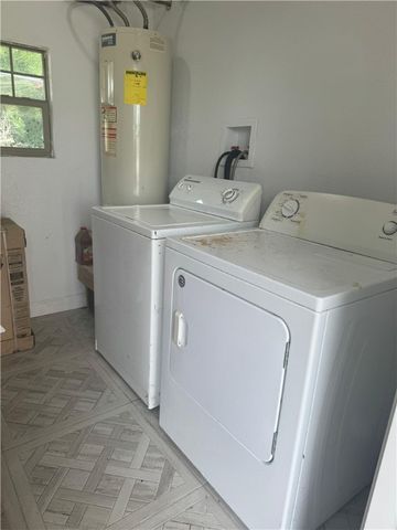 2542 Avenue F, Ingleside, TX 78362