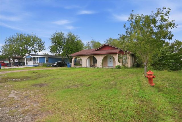 2542 Avenue F, Ingleside, TX 78362