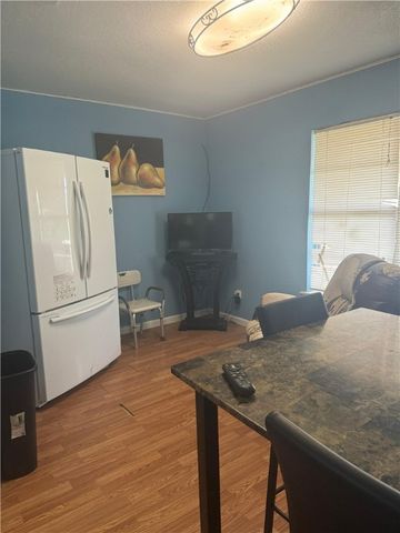 2542 Avenue F, Ingleside, TX 78362