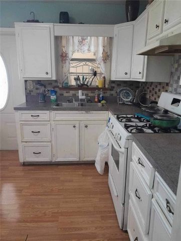 2542 Avenue F, Ingleside, TX 78362