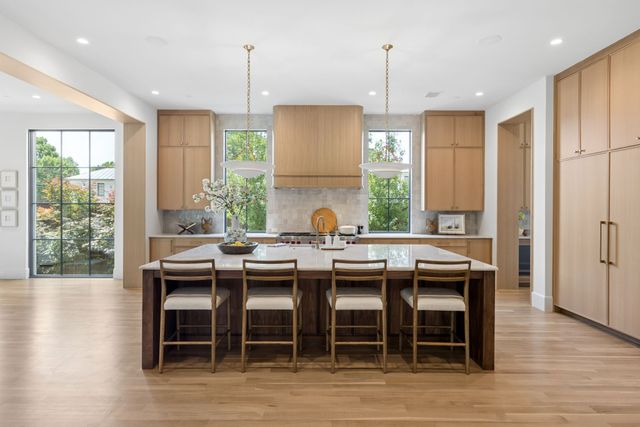3701 Gillon Avenue, Highland Park, TX 75205
