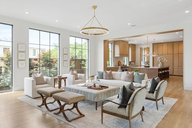 3701 Gillon Avenue, Highland Park, TX 75205